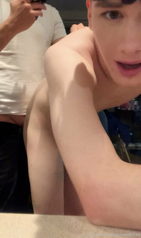 Foto desnuda filtrada de OnlyFans de Ejaywoodsfree