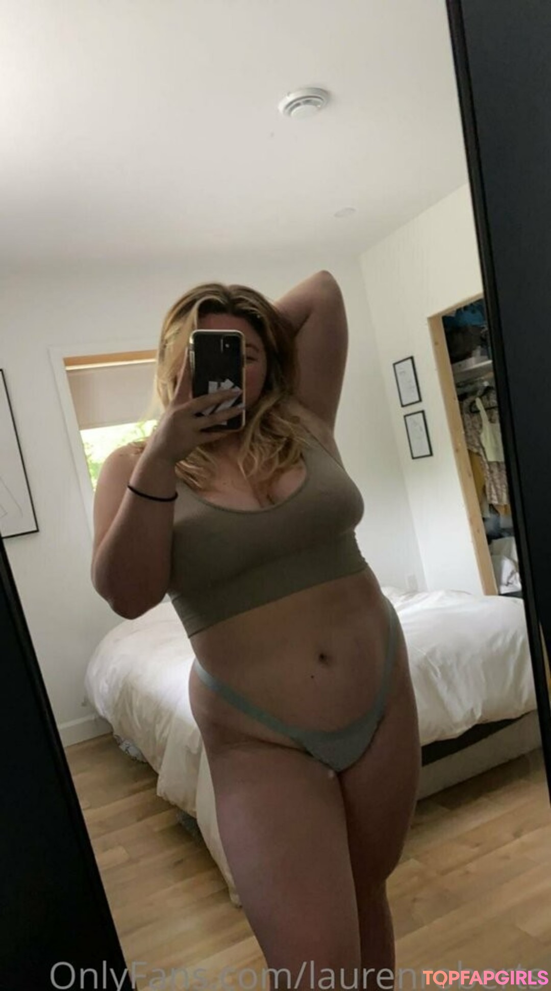 Foto desnuda filtrada de OnlyFans de Laurenroberts #133 Foto desnuda filtrada de OnlyFans de Laurenroberts #133