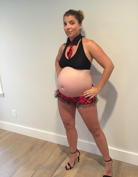 Foto desnuda filtrada de OnlyFans de Pregnantprincess