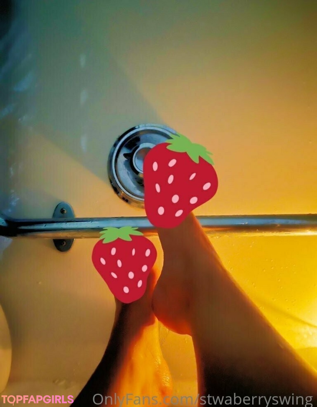 Foto desnuda filtrada de OnlyFans de Stwaberryswing #12 Foto desnuda filtrada de OnlyFans de Stwaberryswing #12