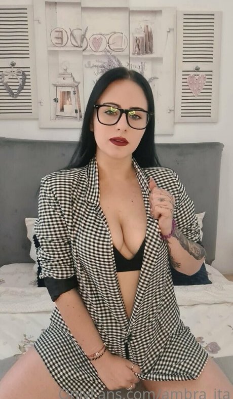 Foto desnuda filtrada de OnlyFans de Ambraita