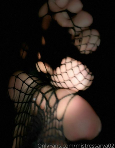 Mistressarya02