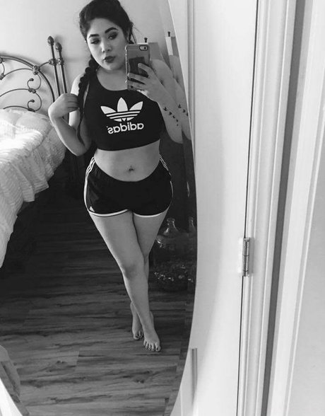 Foto desnuda filtrada de OnlyFans de Instahavala321