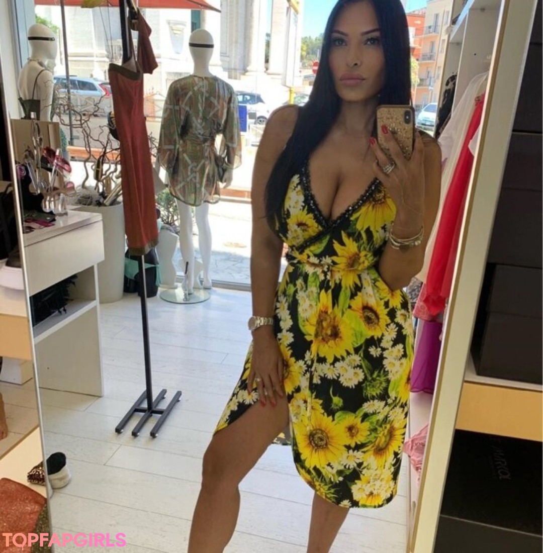 Foto desnuda filtrada de OnlyFans de Carolina Marconi #129 Foto desnuda filtrada de OnlyFans de Carolina Marconi #129