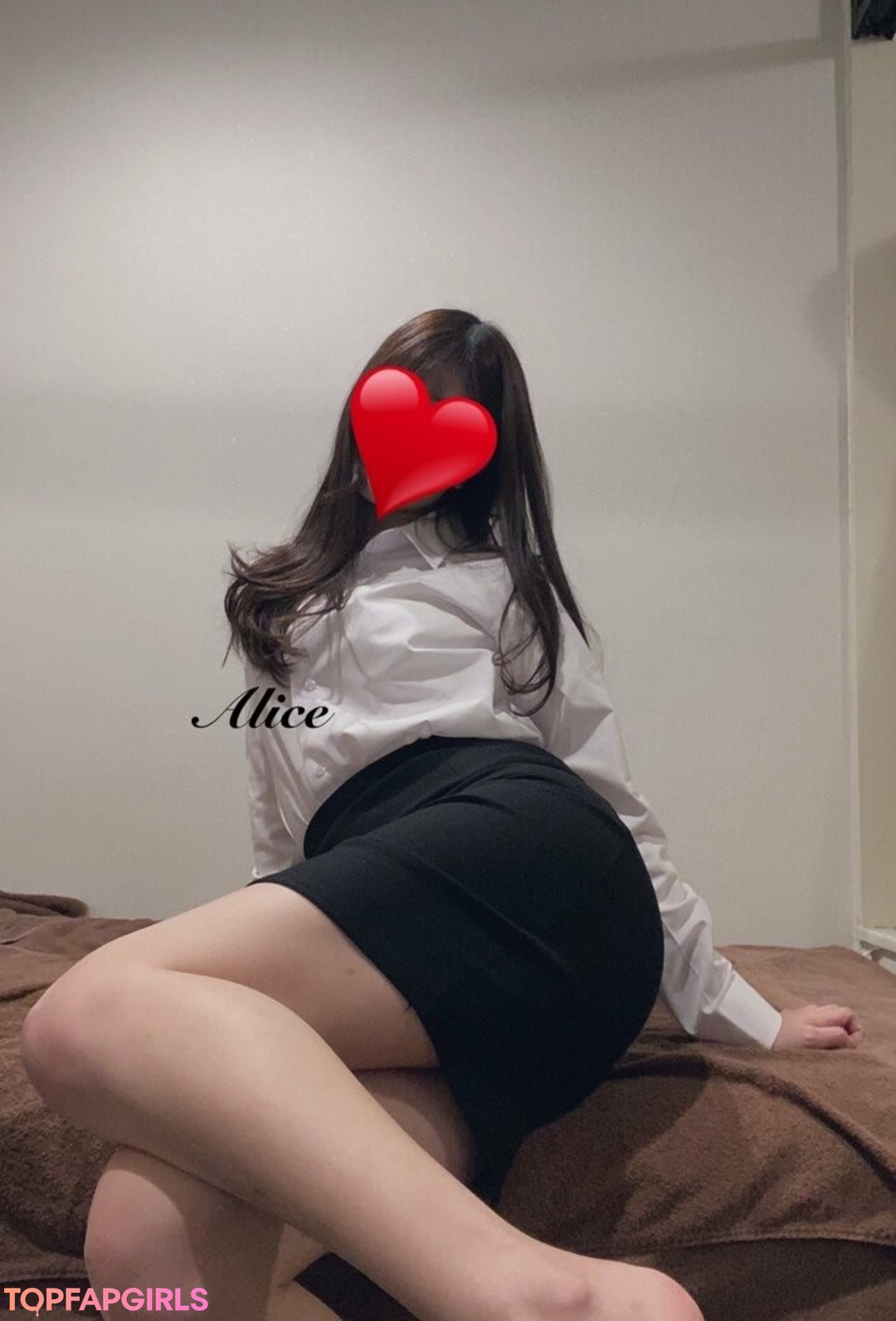 Foto desnuda filtrada de OnlyFans de Alicemonthlyfans #4 Foto desnuda filtrada de OnlyFans de Alicemonthlyfans #4