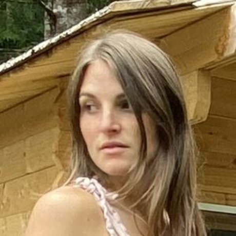 Holistic Nicole