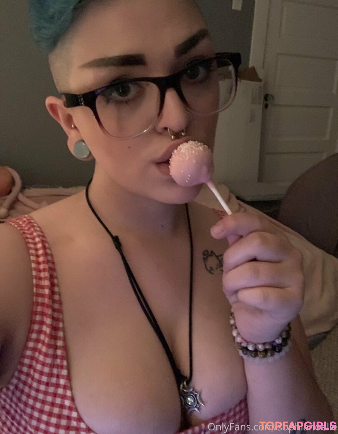 Foto desnuda filtrada de OnlyFans de Basilbabyy #29 Foto desnuda filtrada de OnlyFans de Basilbabyy #29