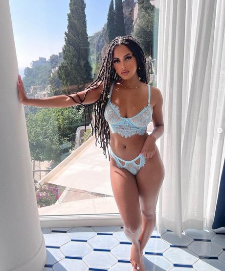 Foto desnuda filtrada de OnlyFans de Jonica Keating