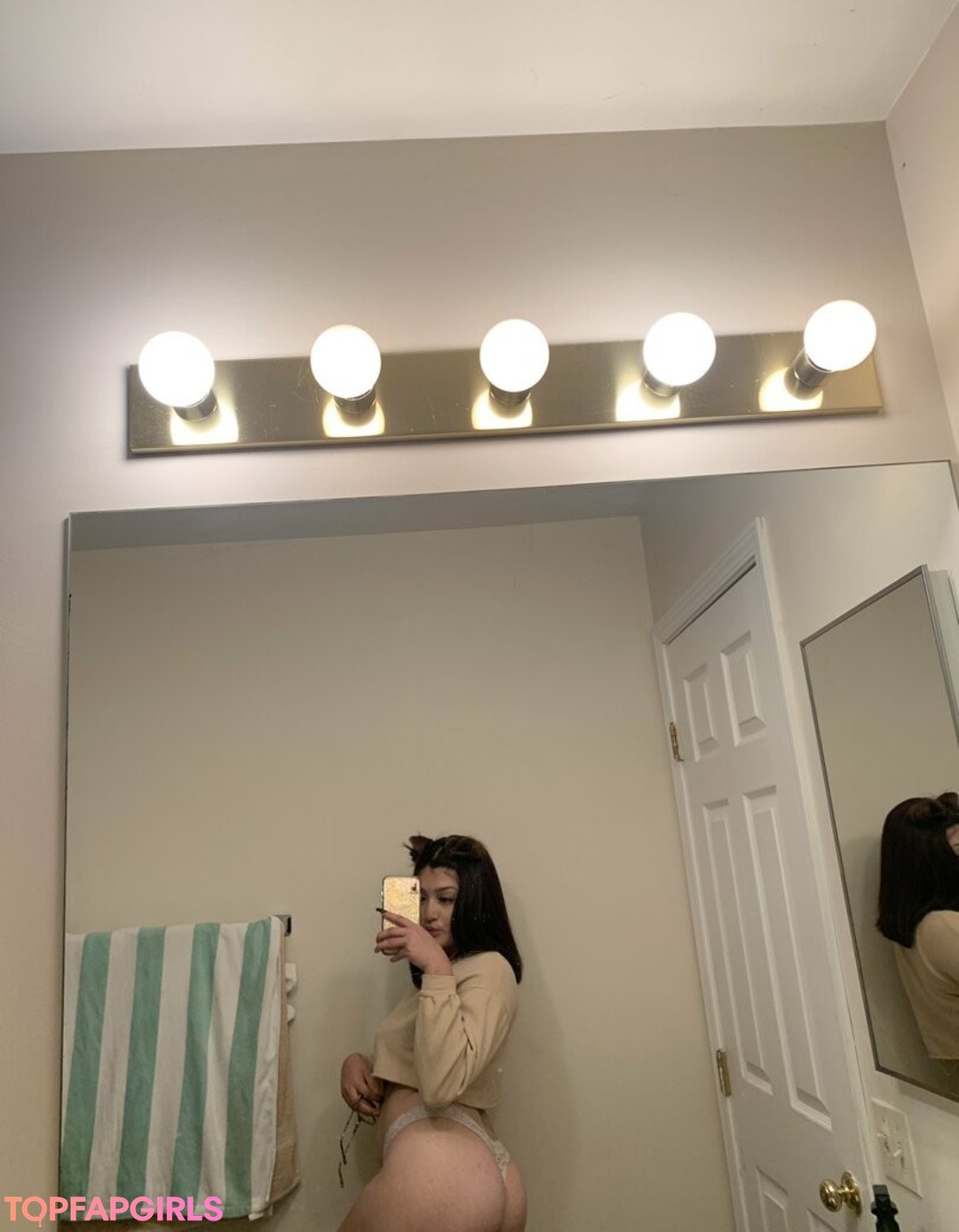 Foto desnuda filtrada de OnlyFans de Lexiiperezzz #100 Foto desnuda filtrada de OnlyFans de Lexiiperezzz #100