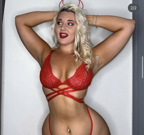 Foto desnuda filtrada de OnlyFans de Molly Harding