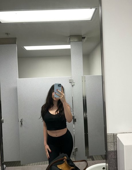 Alexandra999
