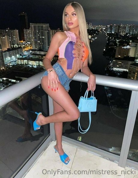 Foto desnuda filtrada de OnlyFans de Mistressnicki