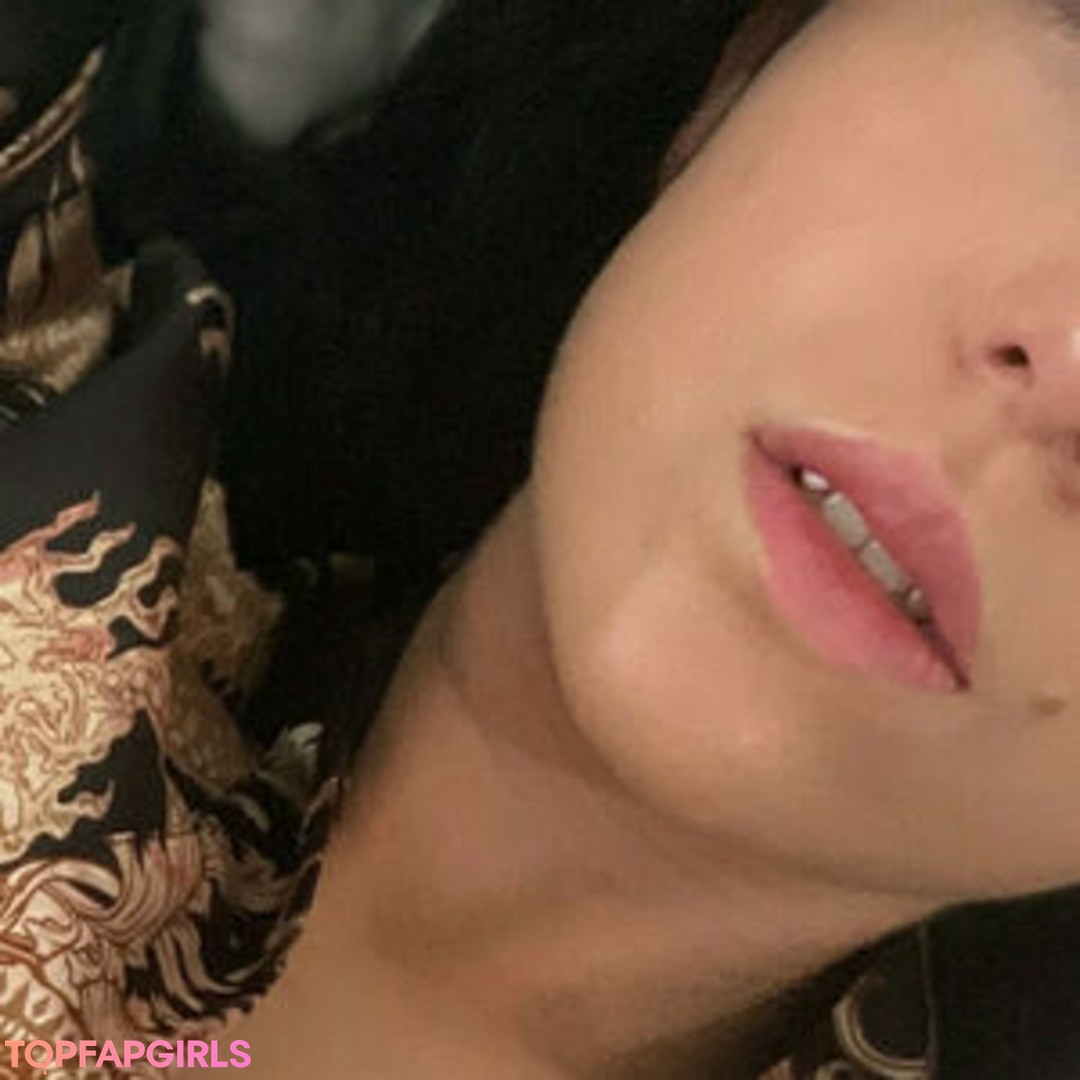 Foto desnuda filtrada de OnlyFans de Cuteedanimay #54 Foto desnuda filtrada de OnlyFans de Cuteedanimay #54