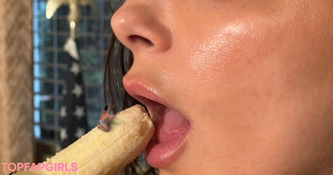 Foto desnuda filtrada de OnlyFans de Giantessroma #75 Foto desnuda filtrada de OnlyFans de Giantessroma #75