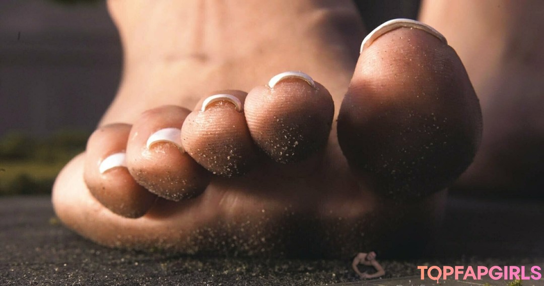 Foto desnuda filtrada de OnlyFans de Giantessroma #77 Foto desnuda filtrada de OnlyFans de Giantessroma #77