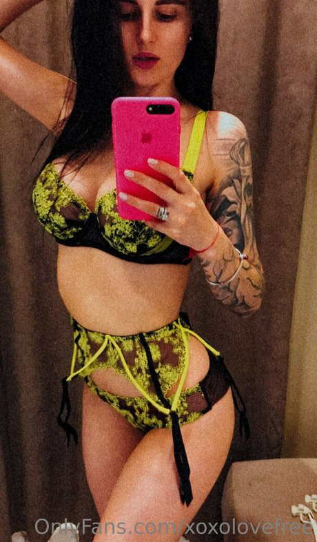 Foto desnuda filtrada de OnlyFans de Xoxolovefree