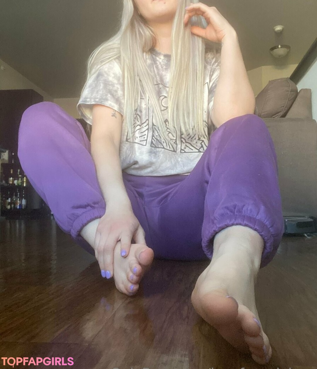 Foto desnuda filtrada de OnlyFans de Lovefromdaisyy #20 Foto desnuda filtrada de OnlyFans de Lovefromdaisyy #20