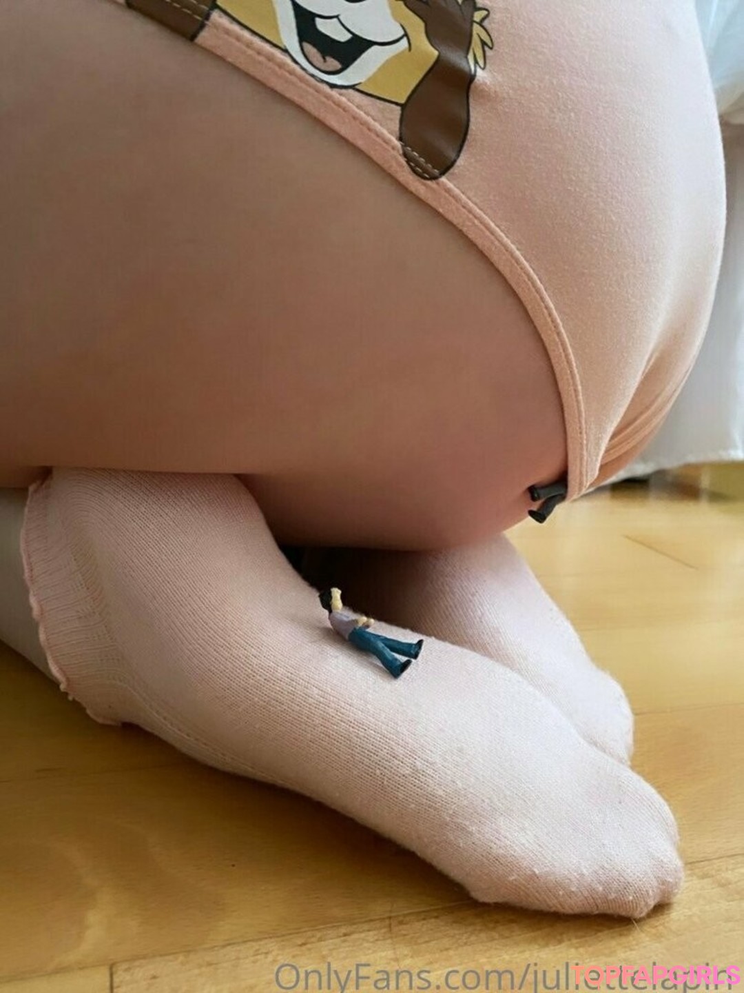 Foto desnuda filtrada de OnlyFans de Juliettelapin #53 Foto desnuda filtrada de OnlyFans de Juliettelapin #53