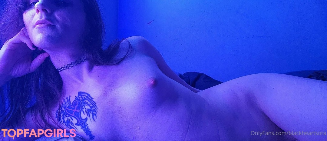 Foto desnuda filtrada de OnlyFans de Blackheartsora #48 Foto desnuda filtrada de OnlyFans de Blackheartsora #48