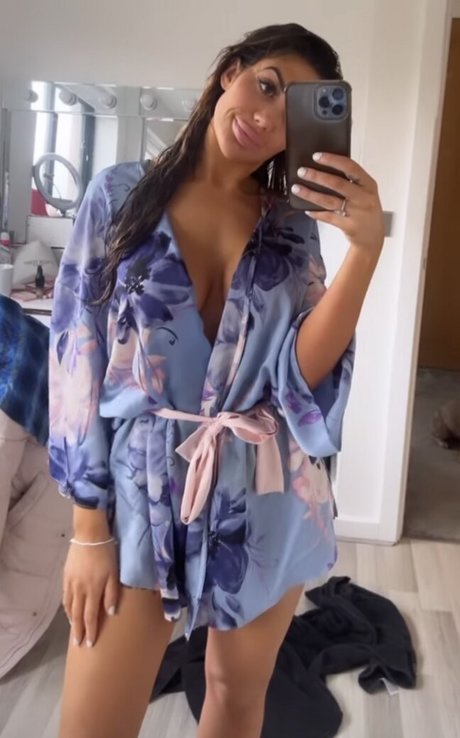 Foto desnuda filtrada de OnlyFans de Chloe Ferry