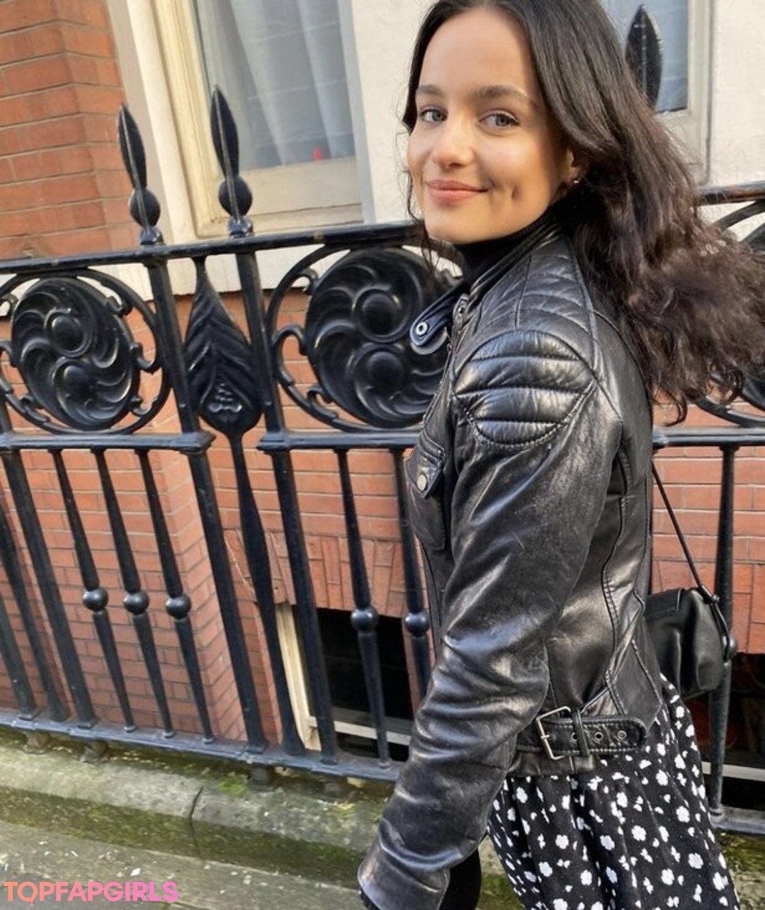 Foto desnuda filtrada de OnlyFans de Ruxandra Porojnicu #11 Foto desnuda filtrada de OnlyFans de Ruxandra Porojnicu #11