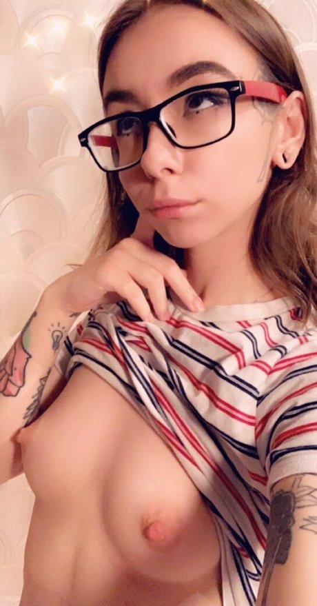 Foto desnuda filtrada de OnlyFans de Katfox