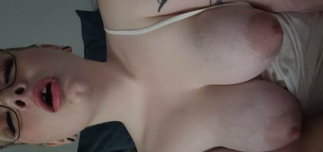 Foto desnuda filtrada de OnlyFans de Gypsyheartsoulandbody