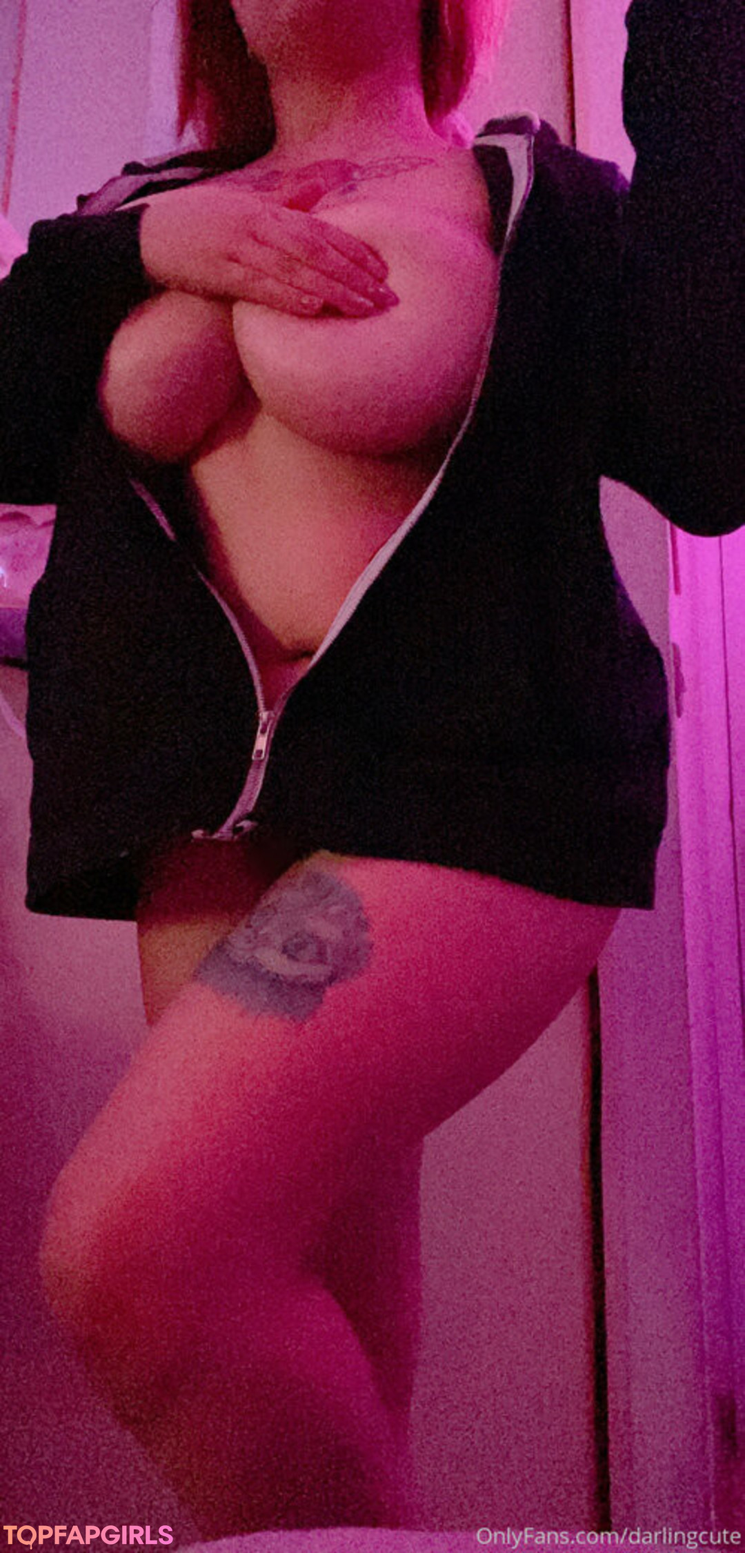 Foto desnuda filtrada de OnlyFans de Darlingcute #22 Foto desnuda filtrada de OnlyFans de Darlingcute #22