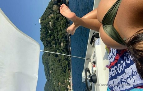 Foto desnuda filtrada de OnlyFans de Charlottemiami