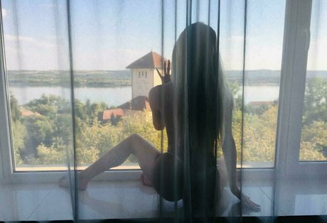 Marika03