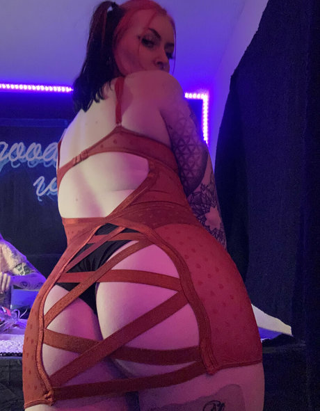 Foto desnuda filtrada de OnlyFans de Succubusitt