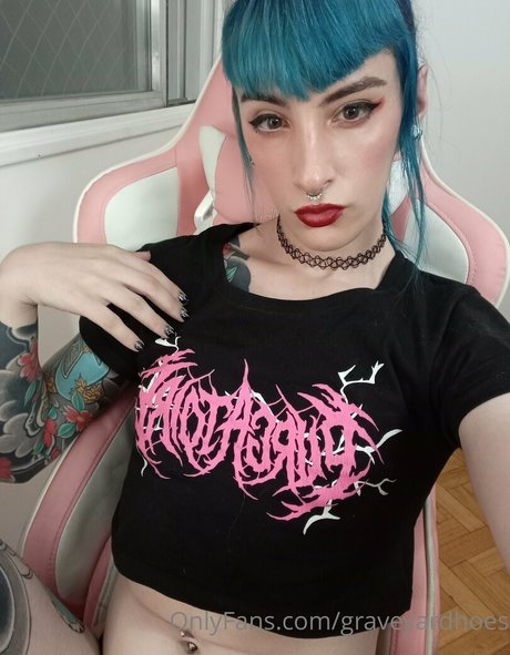 Graveyardhoes