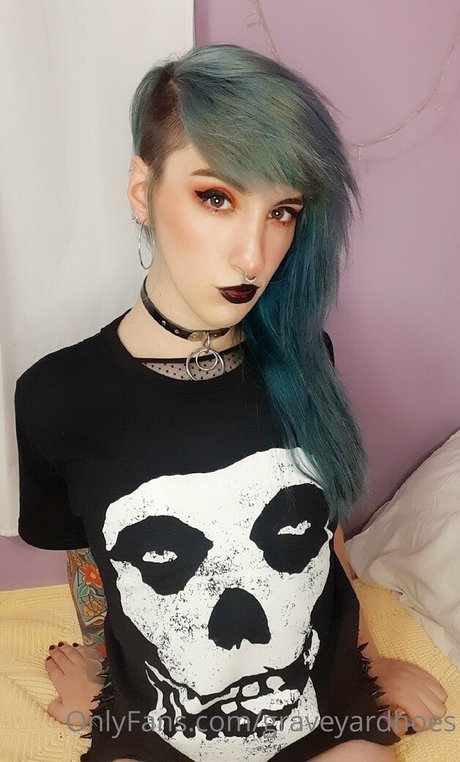 Graveyardhoes