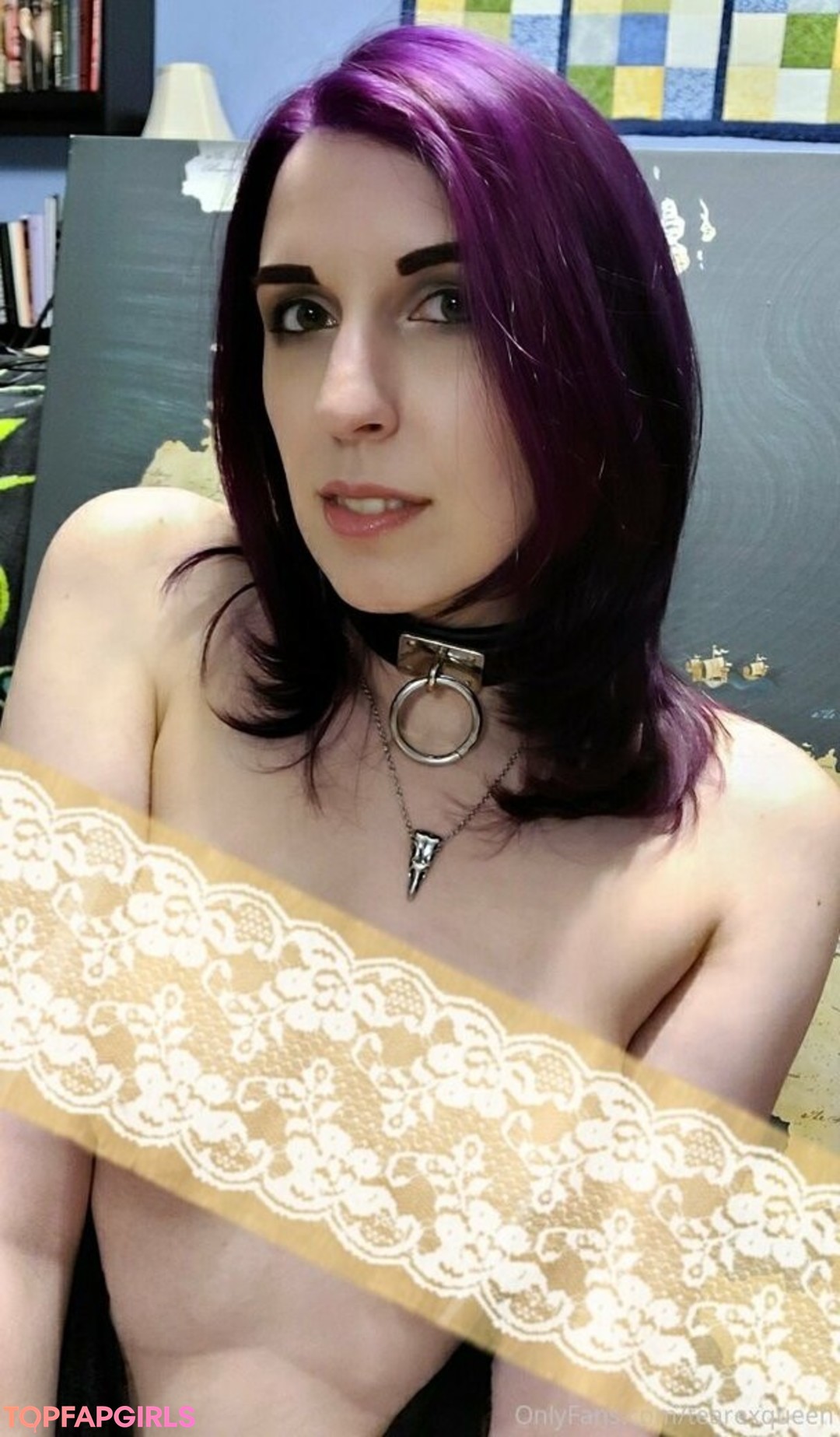 Foto desnuda filtrada de OnlyFans de Tearexqueen #102 Foto desnuda filtrada de OnlyFans de Tearexqueen #102