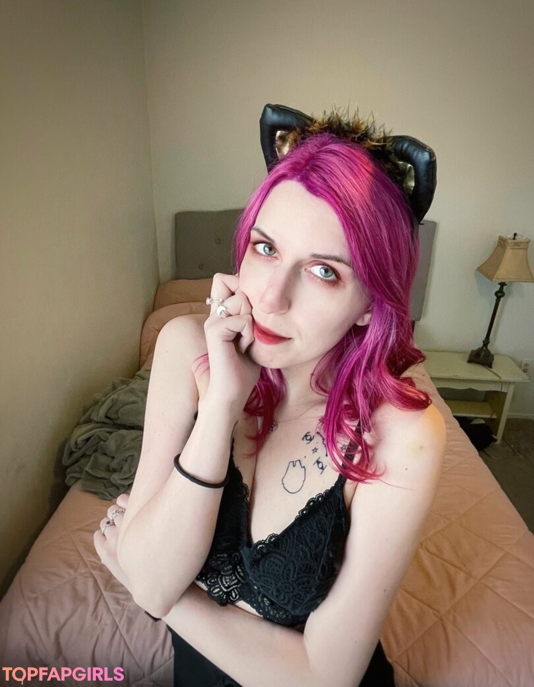 Foto desnuda filtrada de OnlyFans de Tearexqueen #27 Foto desnuda filtrada de OnlyFans de Tearexqueen #27