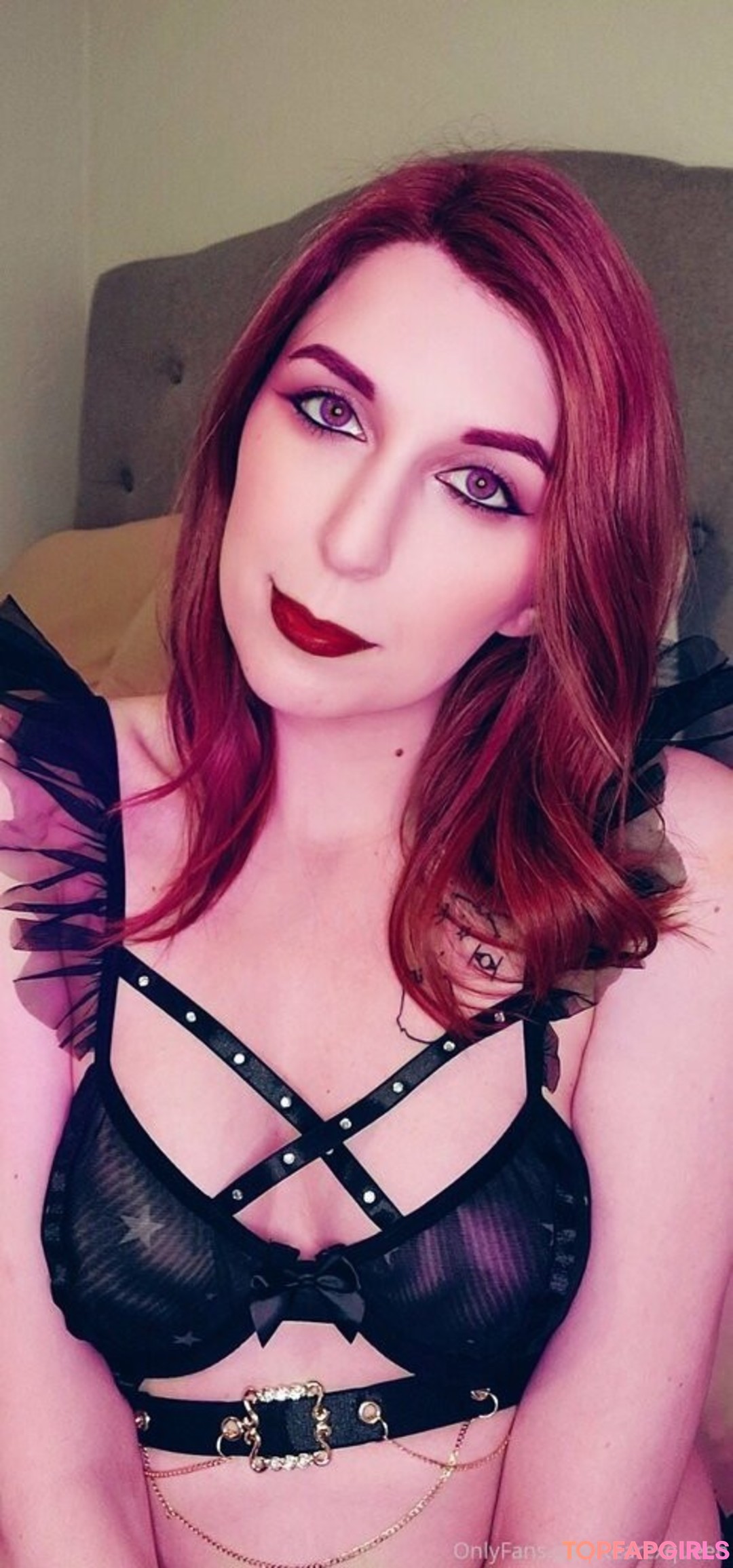 Foto desnuda filtrada de OnlyFans de Tearexqueen #30 Foto desnuda filtrada de OnlyFans de Tearexqueen #30