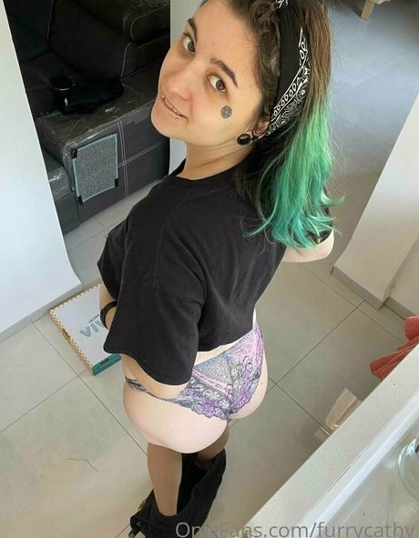 Foto desnuda filtrada de OnlyFans de Furrycathy