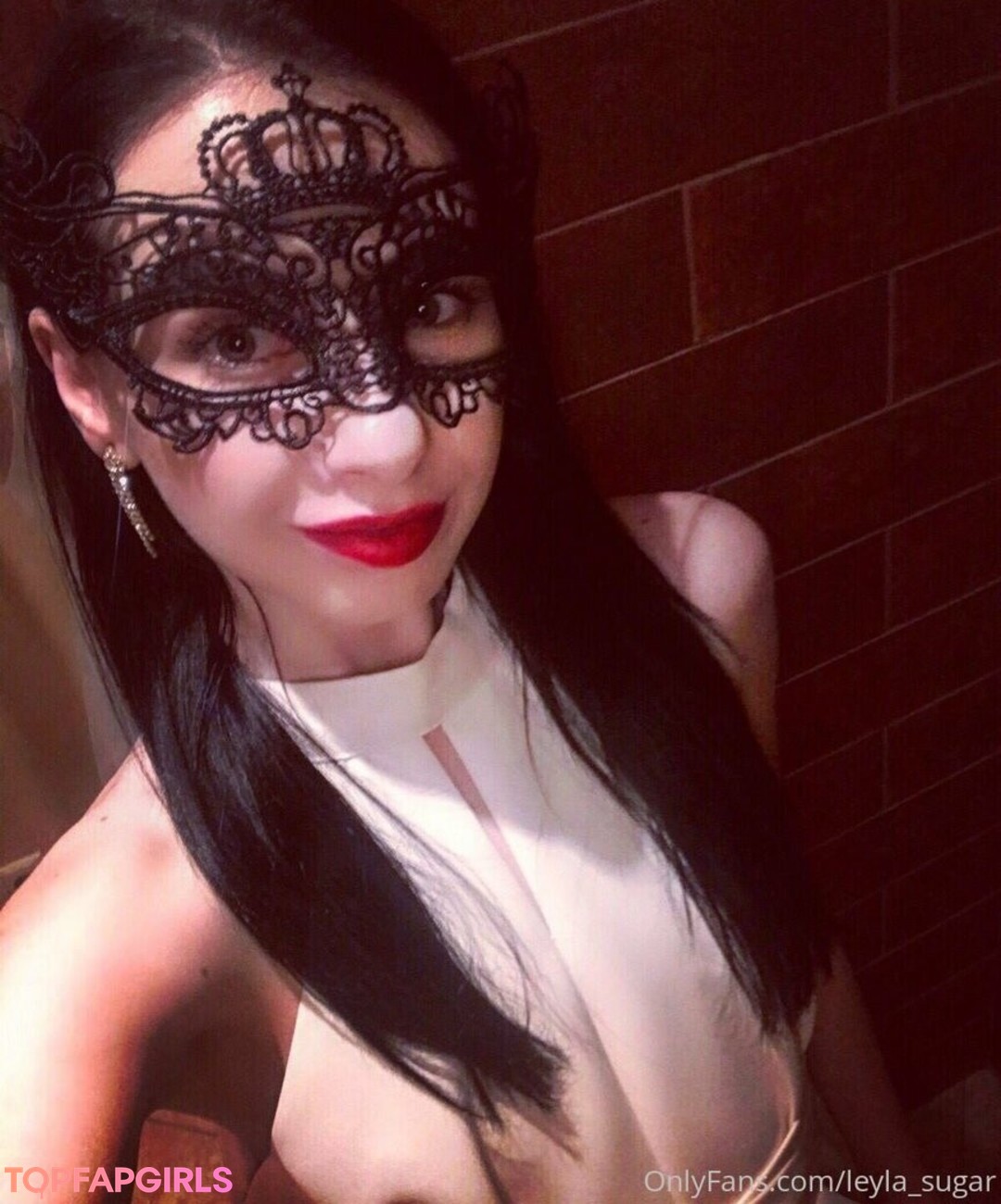 Foto desnuda filtrada de OnlyFans de Leylasugar #4 Foto desnuda filtrada de OnlyFans de Leylasugar #4