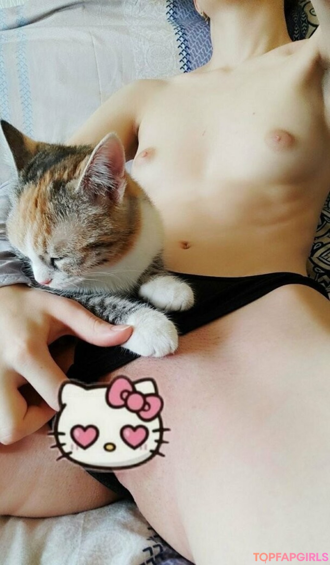Foto desnuda filtrada de OnlyFans de Littlekitti #24 Foto desnuda filtrada de OnlyFans de Littlekitti #24