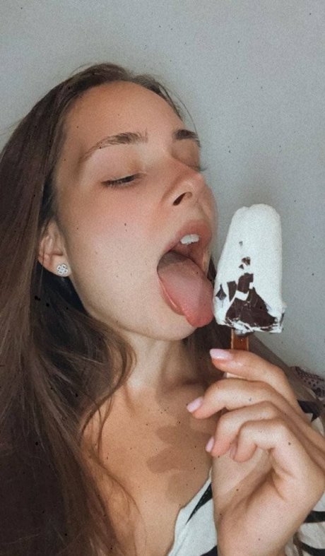 Foto desnuda filtrada de OnlyFans de Nina Liin