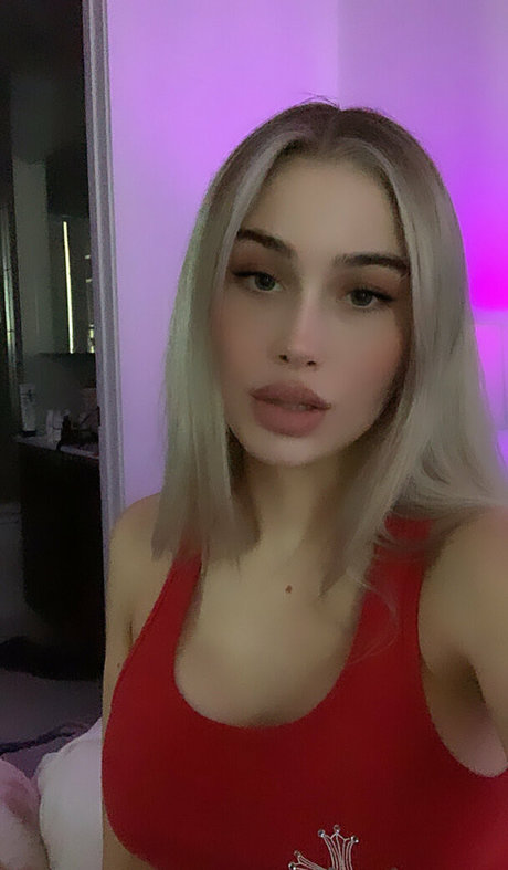 Dressupblondie