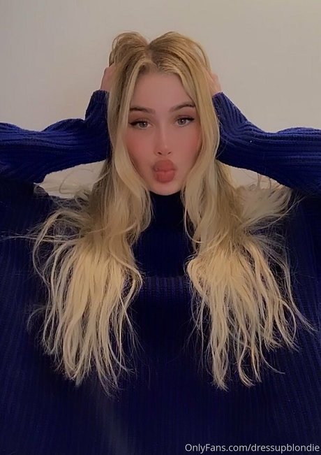 Foto desnuda filtrada de OnlyFans de Dressupblondie