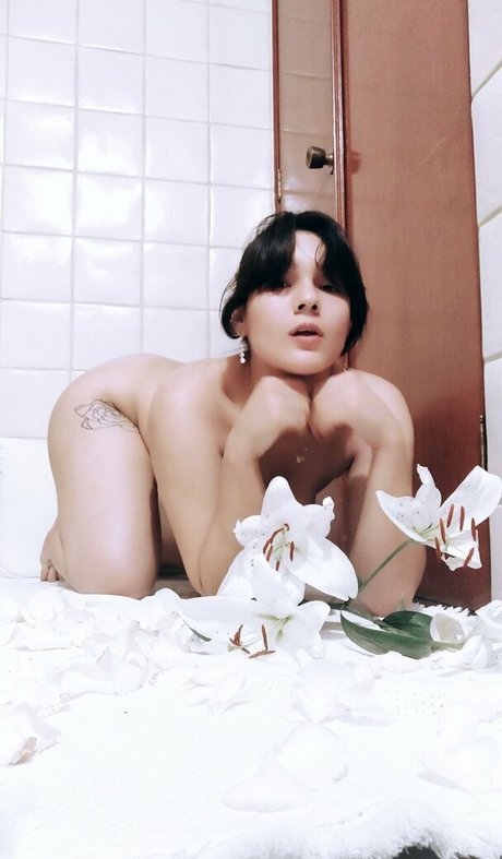 Foto desnuda filtrada de OnlyFans de Usaguisamy