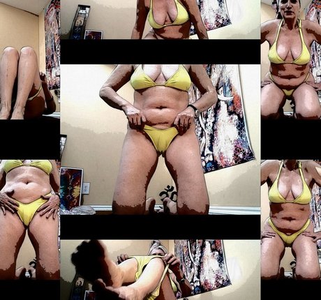 Nakedyoganakedyoga