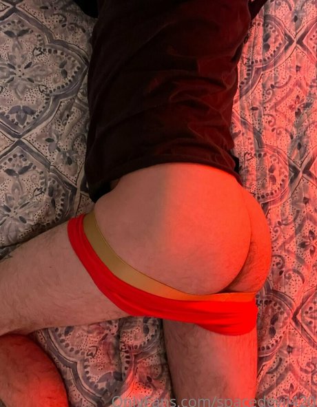 Foto desnuda filtrada de OnlyFans de Spacedevil420