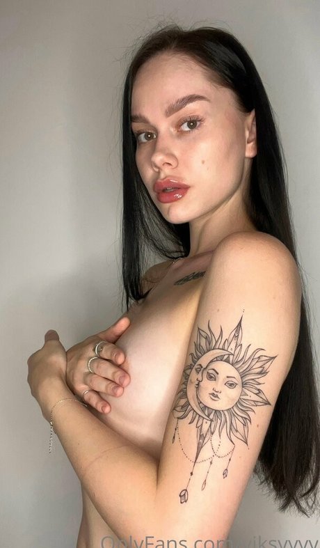 Foto desnuda filtrada de OnlyFans de Viksyyyy