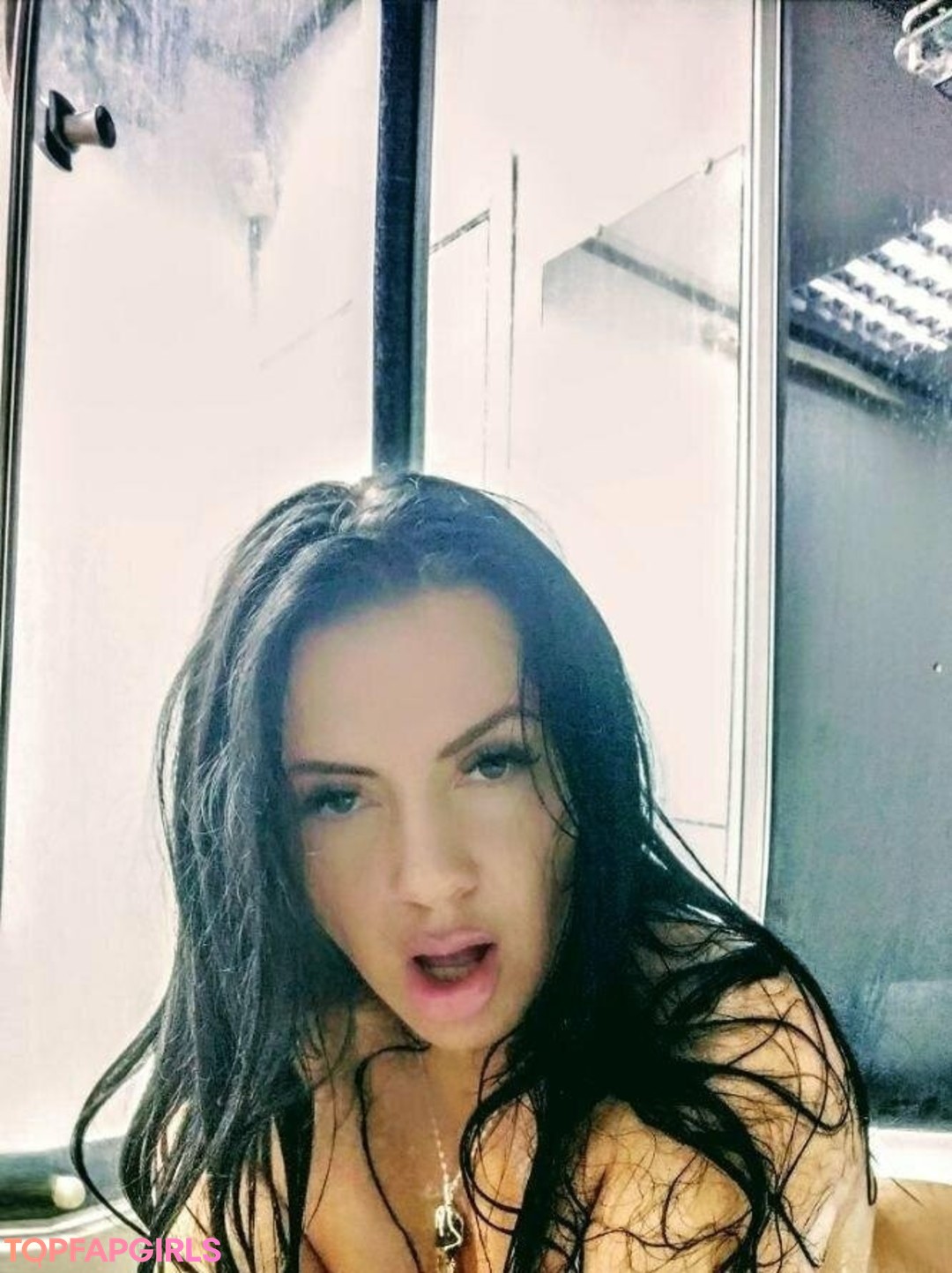 Foto desnuda filtrada de OnlyFans de Alenanikitina #25 Foto desnuda filtrada de OnlyFans de Alenanikitina #25