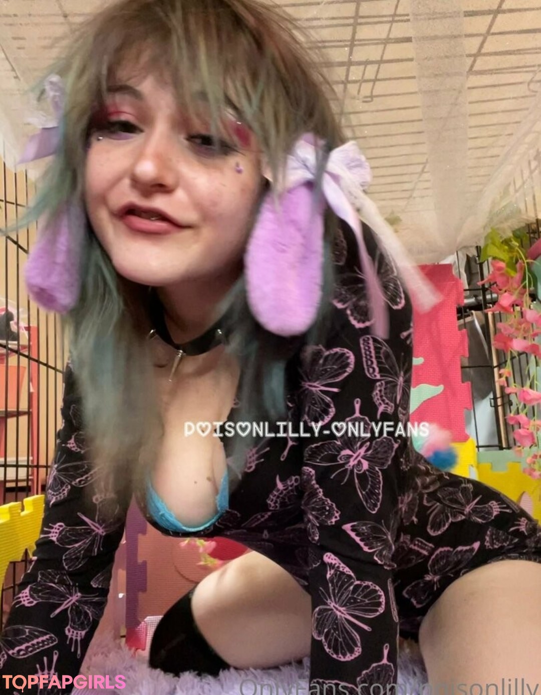 Foto desnuda filtrada de OnlyFans de Poisonlilly #17 Foto desnuda filtrada de OnlyFans de Poisonlilly #17