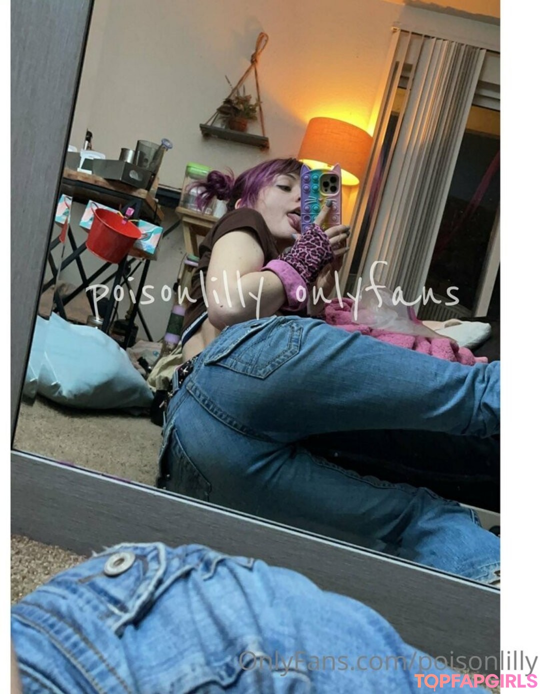 Foto desnuda filtrada de OnlyFans de Poisonlilly #91 Foto desnuda filtrada de OnlyFans de Poisonlilly #91