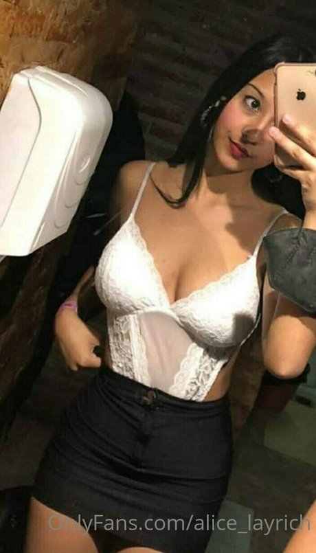 Foto desnuda filtrada de OnlyFans de Alicelayrich